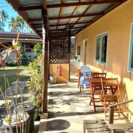 Soluna Guest House Пантай-Ченанг Екстер'єр фото